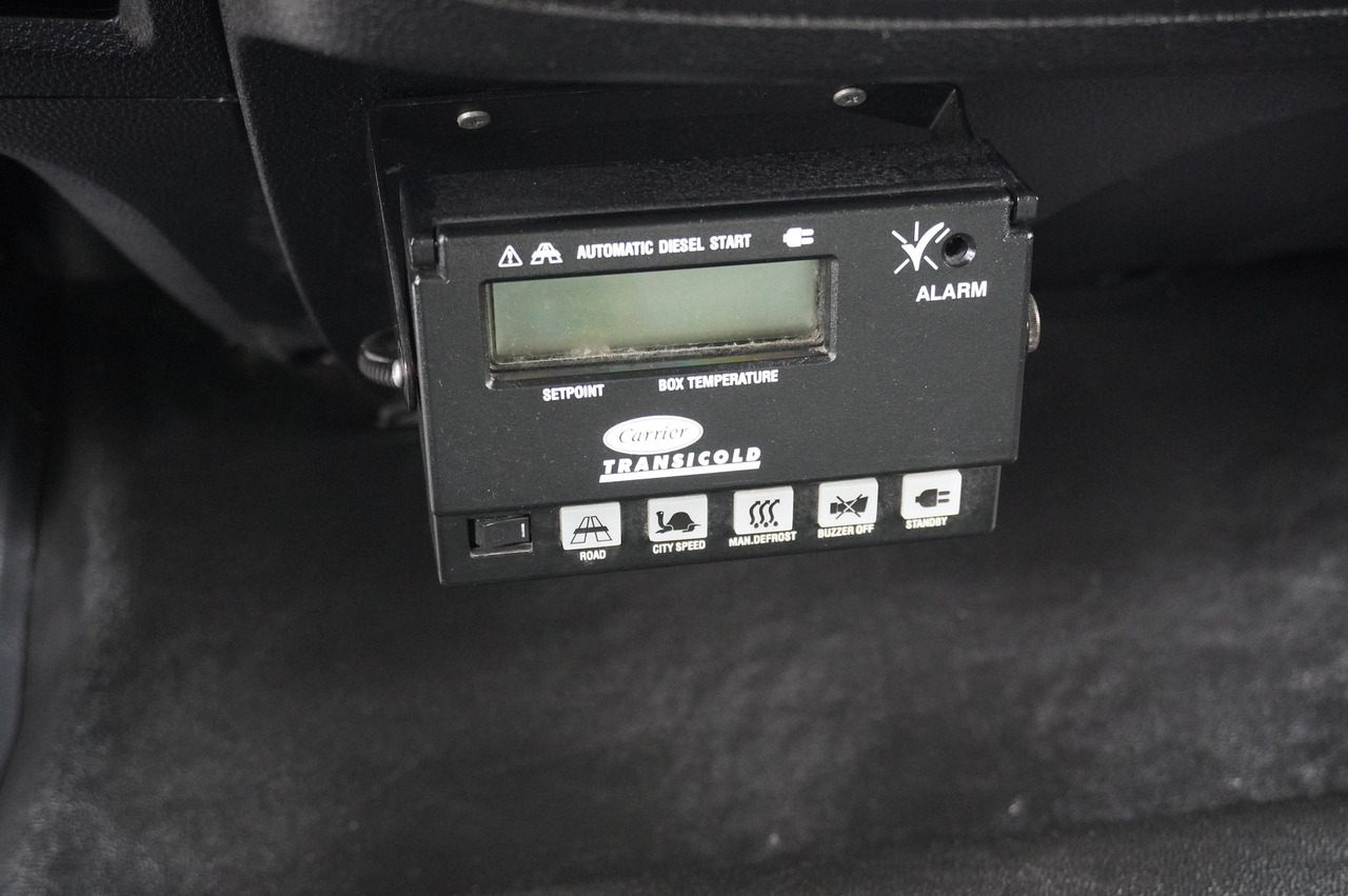 Hladnjača IVECO Eurocargo 190-280L E6 4x2 / Refrigerator / Dhollandia DHSM.20 tail lift / 21 pallets: slika 14 Hladnjača IVECO Eurocargo 190-280L E6 4x2 / Refrigerator / Dhollandia DHSM.20 tail lift / 21 pallets: slika 14