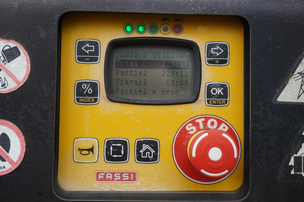 IVECO STRALIS 19.310 E6 / Flatbed 19 EPAL / FASSI F135 / 225 MTH! / 5.7 T - Kamion sa tovarnim sandukom, Kamion sa dizalicom: slika 2 IVECO STRALIS 19.310 E6 / Flatbed 19 EPAL / FASSI F135 / 225 MTH! / 5.7 T - Kamion sa tovarnim sandukom, Kamion sa dizalicom: slika 2