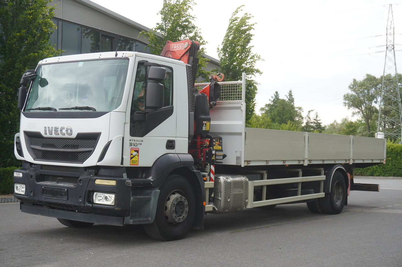 IVECO STRALIS 19.310 E6 / Flatbed 19 EPAL / FASSI F135 / 225 MTH! / 5.7 T - Kamion sa tovarnim sandukom, Kamion sa dizalicom: slika 3 IVECO STRALIS 19.310 E6 / Flatbed 19 EPAL / FASSI F135 / 225 MTH! / 5.7 T - Kamion sa tovarnim sandukom, Kamion sa dizalicom: slika 3