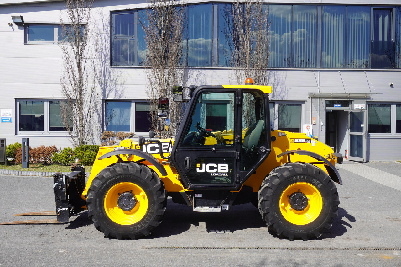JCB 526-56 AGRI Plus / 5.6 m telescopic loader / joystick - Utovarivač točkaš: slika 4 JCB 526-56 AGRI Plus / 5.6 m telescopic loader / joystick - Utovarivač točkaš: slika 4