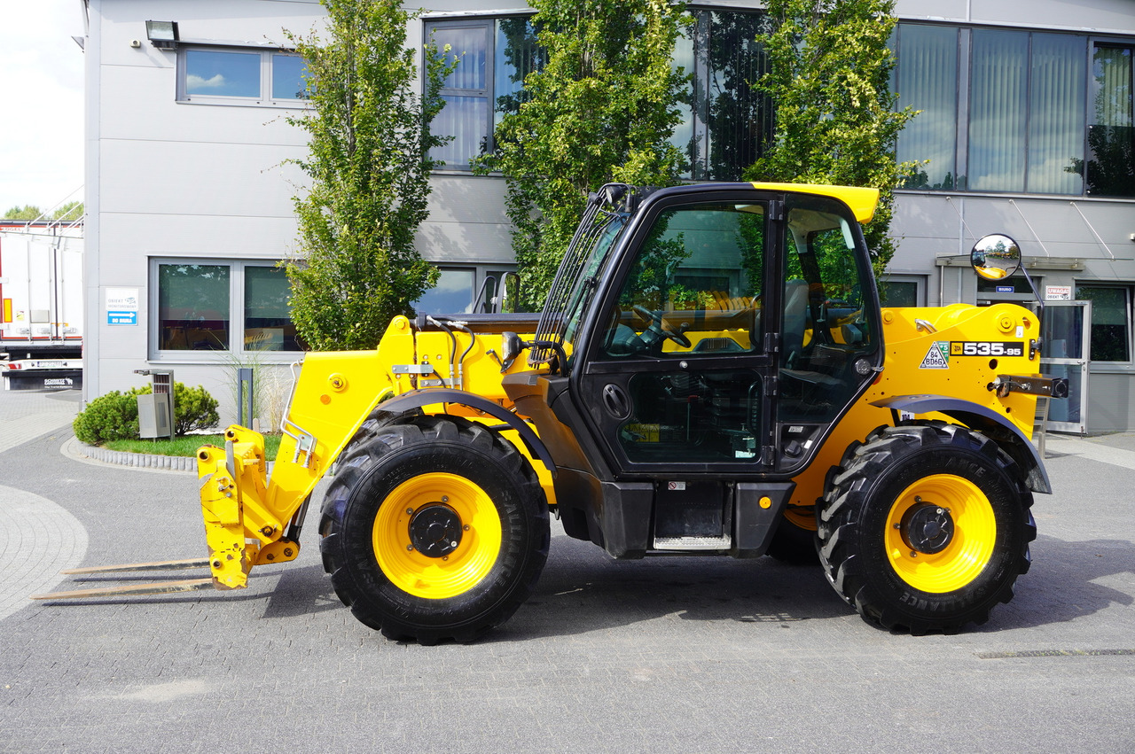 JCB 535-95 / 3.5 T / range 9.5 m / 700 MTH!! - Teleskopski utovarivač na točkovima: slika 4 JCB 535-95 / 3.5 T / range 9.5 m / 700 MTH!! - Teleskopski utovarivač na točkovima: slika 4