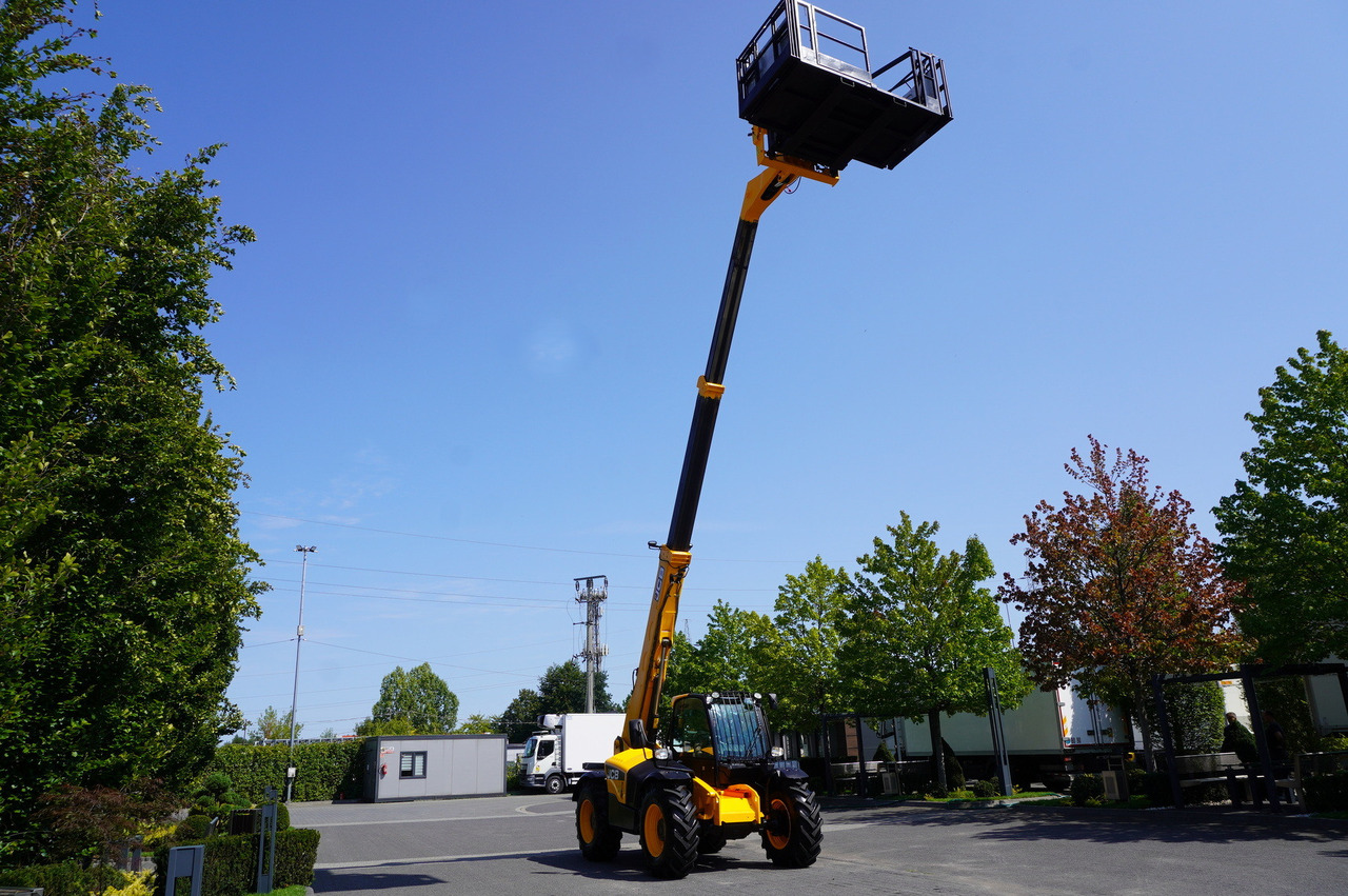 Teleskopski upravljač JCB 535-95 / 3.5 T / range 9.5 m / joystick: slika 15 Teleskopski upravljač JCB 535-95 / 3.5 T / range 9.5 m / joystick: slika 15