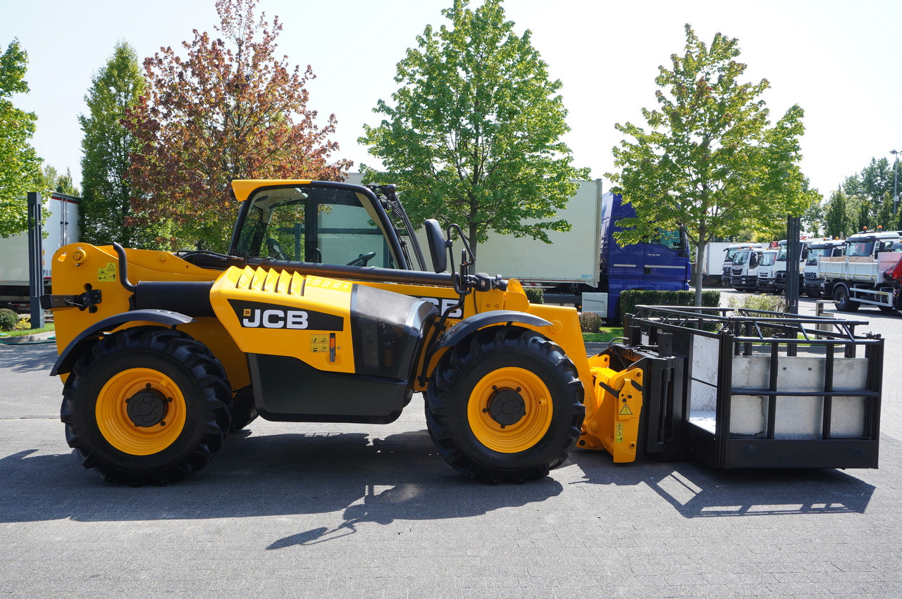 JCB 535-95 / 3.5 T / range 9.5 m / joystick - Teleskopski utovarivač na točkovima: slika 5 JCB 535-95 / 3.5 T / range 9.5 m / joystick - Teleskopski utovarivač na točkovima: slika 5