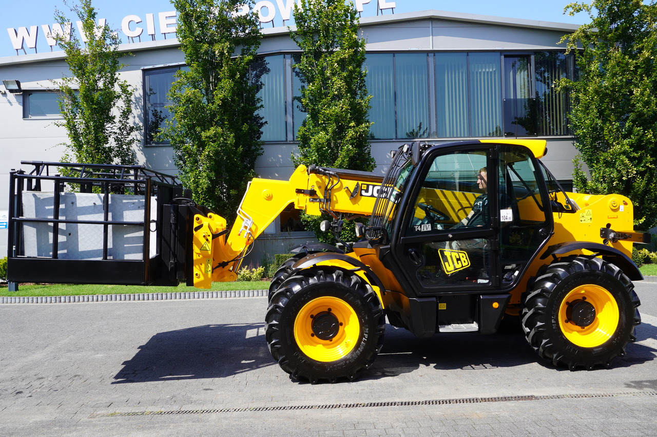 Teleskopski upravljač JCB 535-95 / 3.5 T / range 9.5 m / joystick: slika 18 Teleskopski upravljač JCB 535-95 / 3.5 T / range 9.5 m / joystick: slika 18