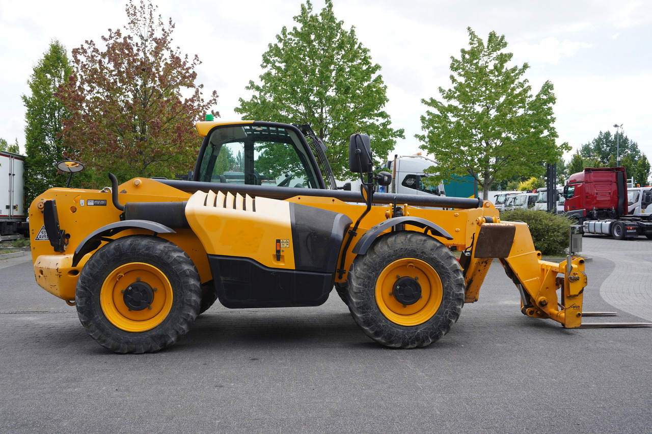 JCB 540-140 telescopic loader / 14 m range / 1800 MTH - Teleskopski utovarivač na točkovima: slika 4 JCB 540-140 telescopic loader / 14 m range / 1800 MTH - Teleskopski utovarivač na točkovima: slika 4