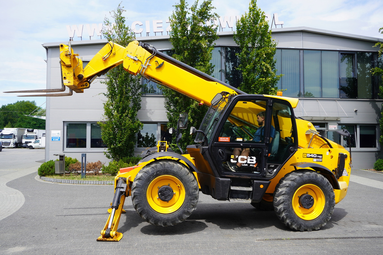 JCB 540-140 telescopic loader / 14 m range / 1800 MTH - Teleskopski utovarivač na točkovima: slika 2 JCB 540-140 telescopic loader / 14 m range / 1800 MTH - Teleskopski utovarivač na točkovima: slika 2