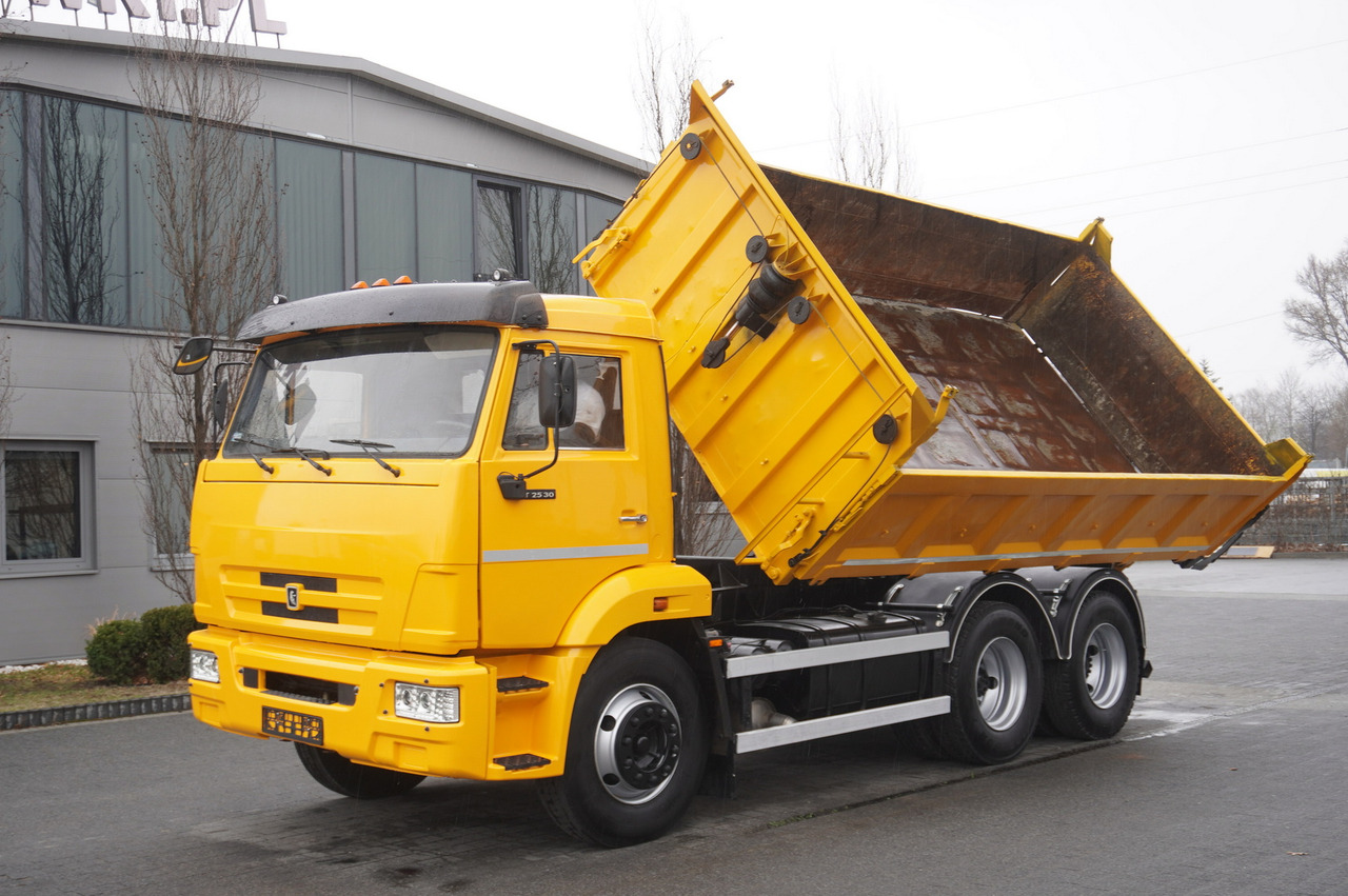 KAMAZ T2530 E5 6×4 / 3-sided tipper - Istovarivač, Kamion sa dizalicom: slika 2 KAMAZ T2530 E5 6×4 / 3-sided tipper - Istovarivač, Kamion sa dizalicom: slika 2