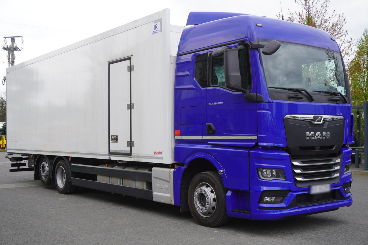 MAN New MAN TGX 26.400 / New Isotherm Plandex 23 Pallets / Warranty - Kamion sa zatvorenim sandukom: slika 1 MAN New MAN TGX 26.400 / New Isotherm Plandex 23 Pallets / Warranty - Kamion sa zatvorenim sandukom: slika 1