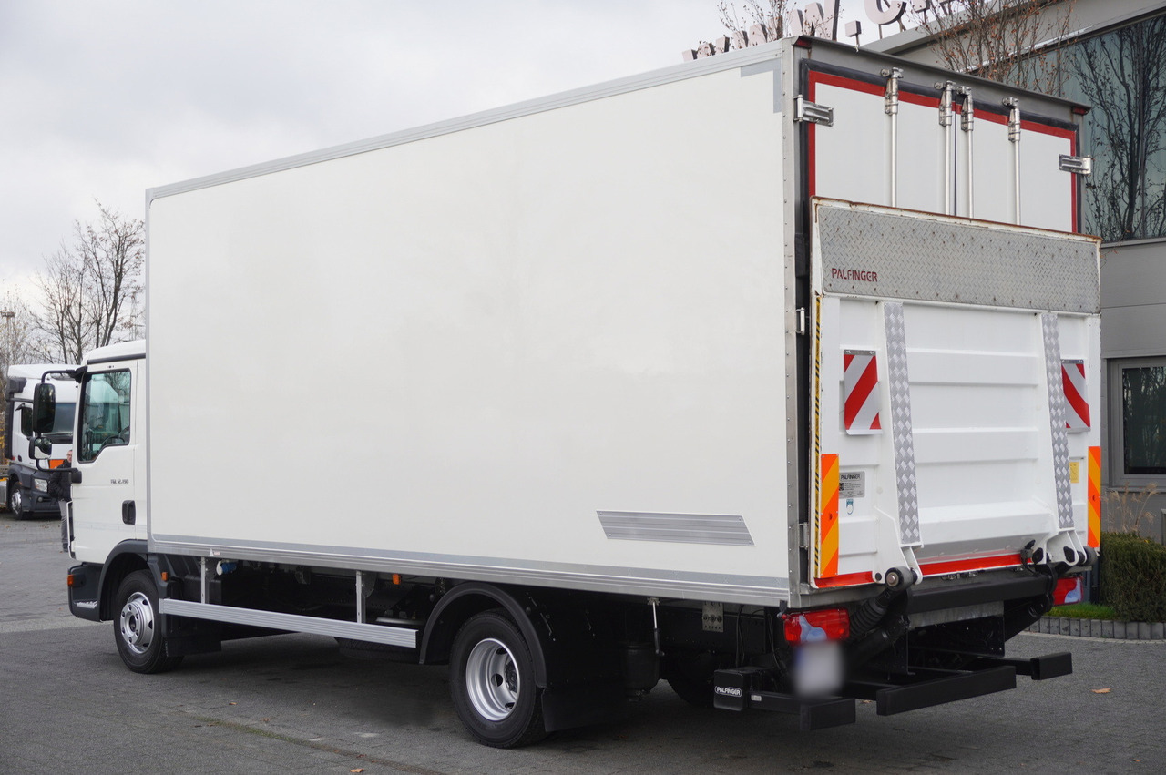 MAN TGL 12.190 / 14 EPAL Refrigerator / Carrier Xarios 500 / 3 units - Hladnjača: slika 3 MAN TGL 12.190 / 14 EPAL Refrigerator / Carrier Xarios 500 / 3 units - Hladnjača: slika 3