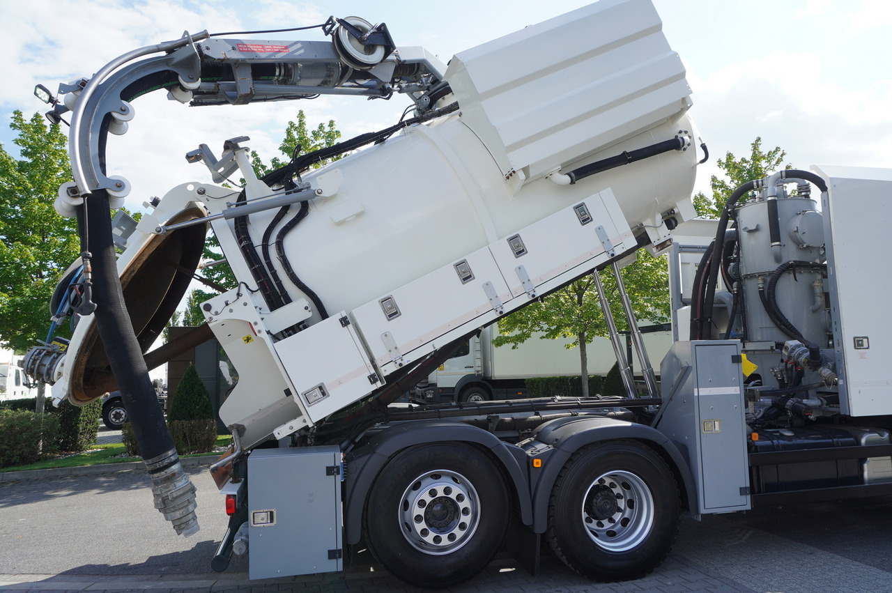 Vakuumska cisterna MAN TGM 26.340 E6 / RIVARD sewage cleaner 11.8 m3 / 170 tho. km / steered axle: slika 14