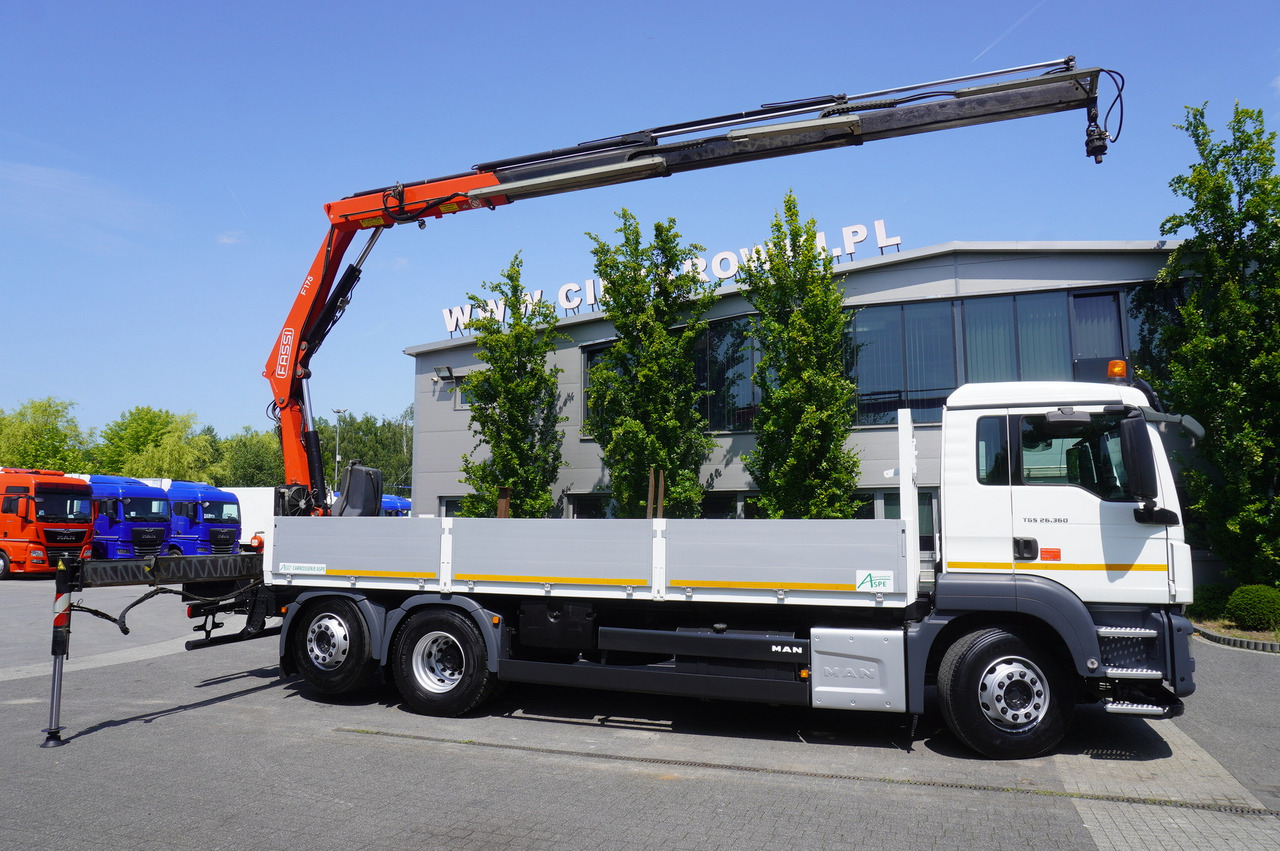 MAN TGS 26.360 Flatbed / Fassi F175 7.7 T / steered 3rd axle - Kamion sa tovarnim sandukom, Kamion sa dizalicom: slika 4 MAN TGS 26.360 Flatbed / Fassi F175 7.7 T / steered 3rd axle - Kamion sa tovarnim sandukom, Kamion sa dizalicom: slika 4