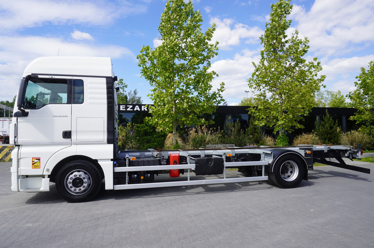 MAN TGX 18.430 / BDF 7.5 m / sleeping cab / 2021 - Kamion za prevoz kontejnera/ Kamion sa promenjivim sandukom: slika 2 MAN TGX 18.430 / BDF 7.5 m / sleeping cab / 2021 - Kamion za prevoz kontejnera/ Kamion sa promenjivim sandukom: slika 2