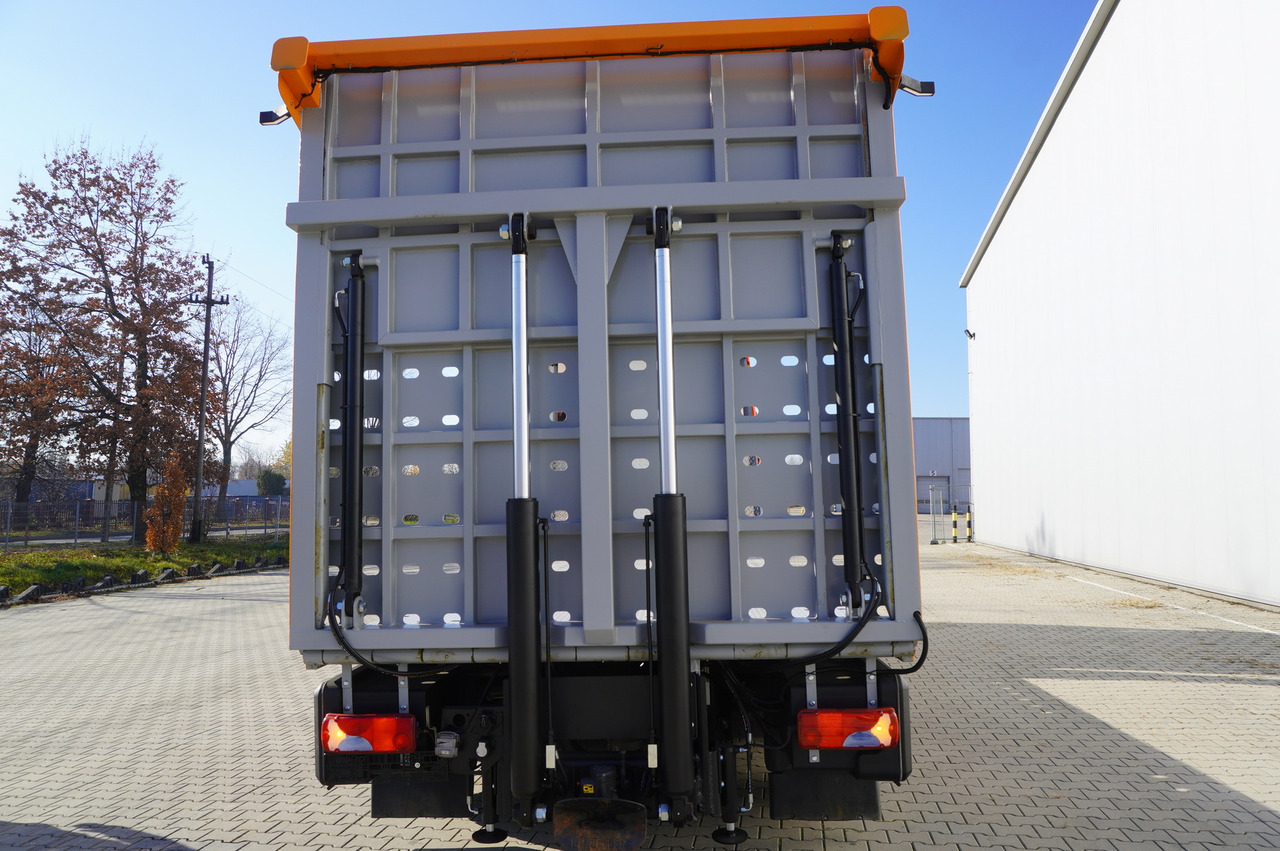 MAN TGX 26.500 6x2 E6 / NEW Tow truck superstructure 8.75 m / steered axle - Kamion za prevoz automobila: slika 4 MAN TGX 26.500 6x2 E6 / NEW Tow truck superstructure 8.75 m / steered axle - Kamion za prevoz automobila: slika 4