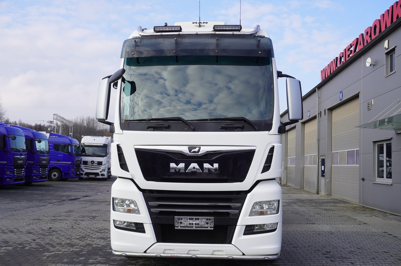 MAN TGX 35.580 E6 8x4/4 - 8.8m chassis frame - Kamion sa golom šasijom i zatvorenom kabinom: slika 3 MAN TGX 35.580 E6 8x4/4 - 8.8m chassis frame - Kamion sa golom šasijom i zatvorenom kabinom: slika 3