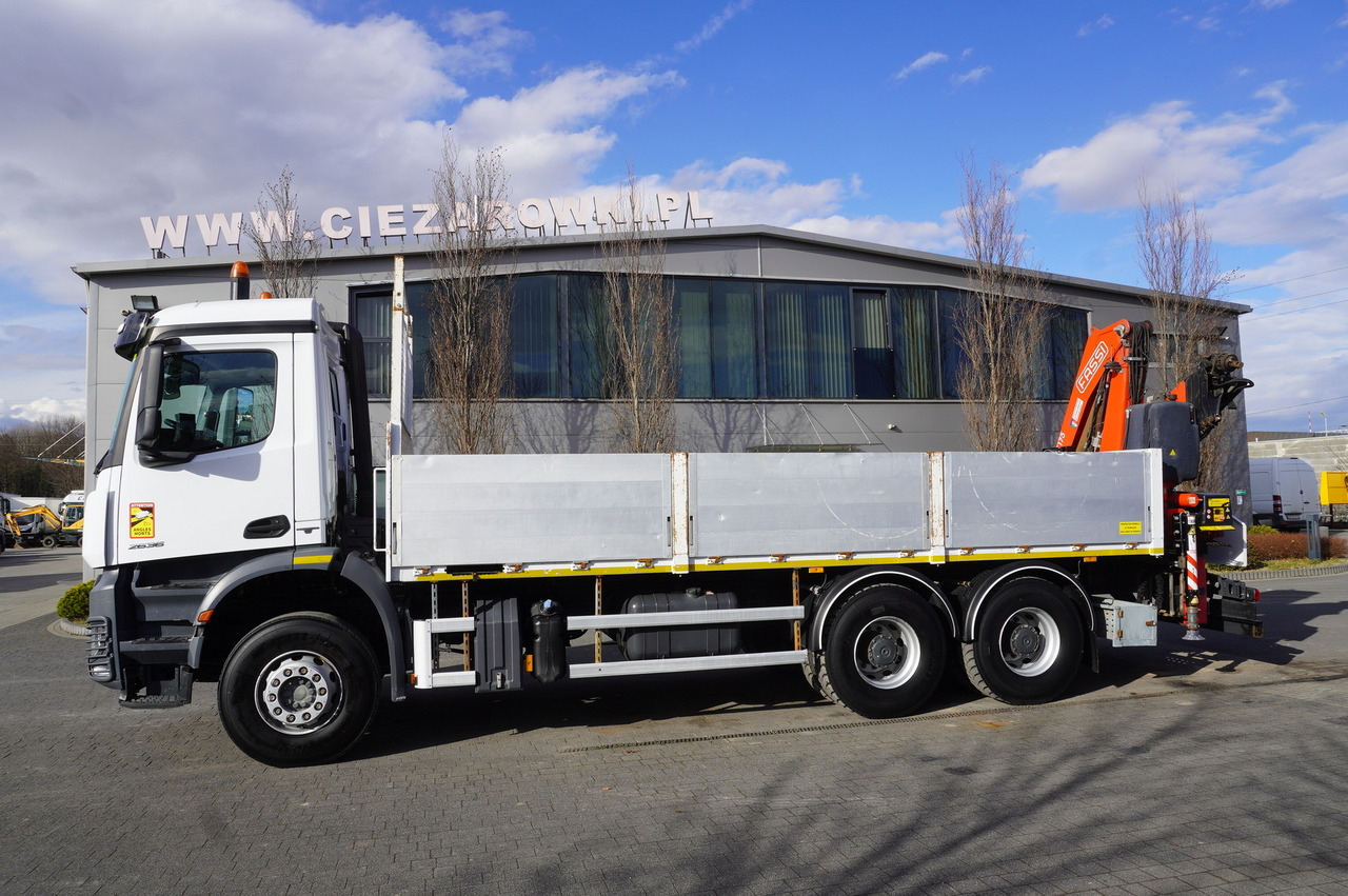 MERCEDES-BENZ AROCS 2636 Flatbed / HDS FASSI F175 7.7 T / 150,000 km - Kamion sa tovarnim sandukom, Kamion sa dizalicom: slika 3 MERCEDES-BENZ AROCS 2636 Flatbed / HDS FASSI F175 7.7 T / 150,000 km - Kamion sa tovarnim sandukom, Kamion sa dizalicom: slika 3