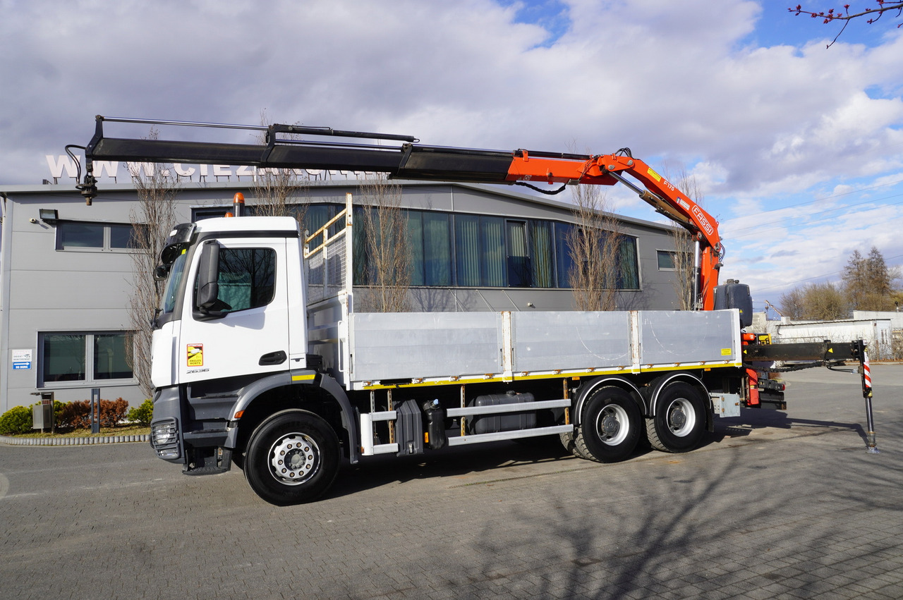 MERCEDES-BENZ AROCS 2636 Flatbed / HDS FASSI F175 7.7 T / 150,000 km - Autodizalica: slika 4 MERCEDES-BENZ AROCS 2636 Flatbed / HDS FASSI F175 7.7 T / 150,000 km - Autodizalica: slika 4