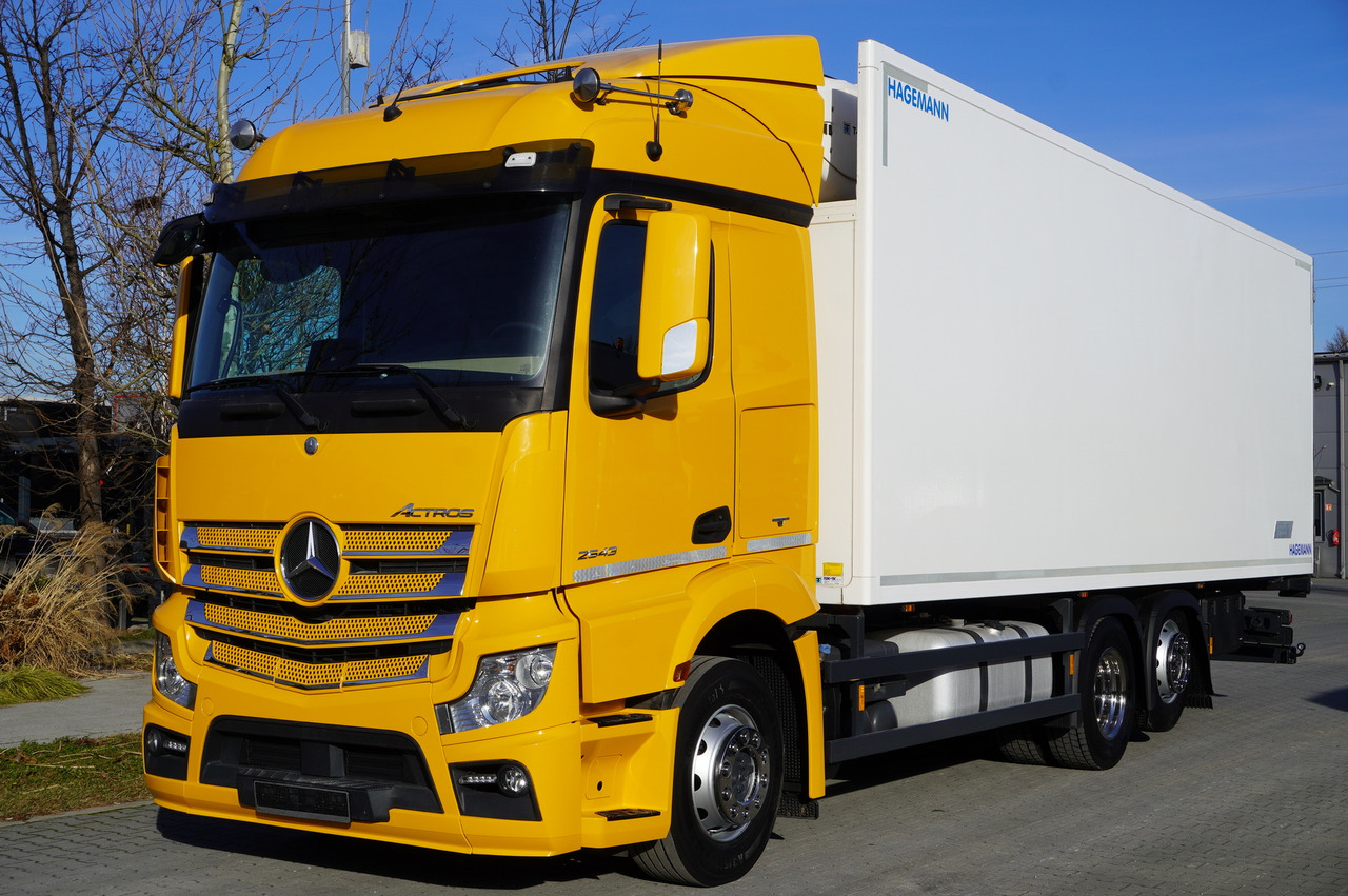 MERCEDES-BENZ Actros 2543 E6 6×2 / Refrigerated truck / ATP/FRC / 20 pallets / 260000 km!!! - Hladnjača: slika 2 MERCEDES-BENZ Actros 2543 E6 6×2 / Refrigerated truck / ATP/FRC / 20 pallets / 260000 km!!! - Hladnjača: slika 2