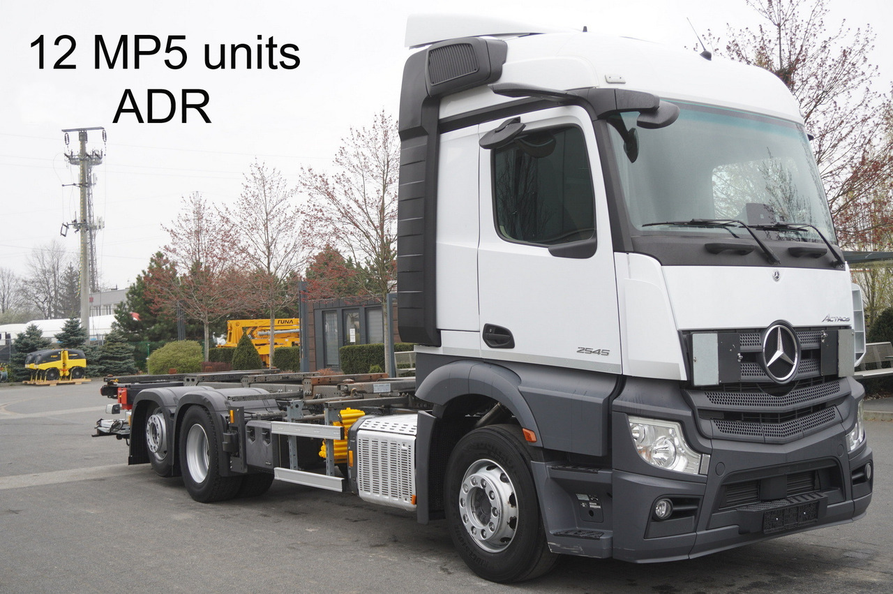 MERCEDES-BENZ Actros 2545 6×2 MP5 / ADR / several units - Kamion za prevoz kontejnera/ Kamion sa promenjivim sandukom: slika 1 MERCEDES-BENZ Actros 2545 6×2 MP5 / ADR / several units - Kamion za prevoz kontejnera/ Kamion sa promenjivim sandukom: slika 1