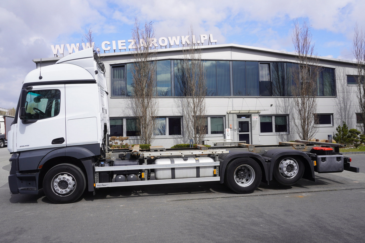 MERCEDES-BENZ Actros 2545 6×2 MP5 / FULL ADR / several units - Kamion za prevoz kontejnera/ Kamion sa promenjivim sandukom: slika 2 MERCEDES-BENZ Actros 2545 6×2 MP5 / FULL ADR / several units - Kamion za prevoz kontejnera/ Kamion sa promenjivim sandukom: slika 2