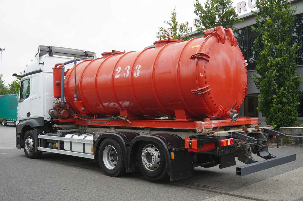 MERCEDES-BENZ Actros 2545 6 × 2 MP5 / NEW septic barrel 13000 L - Kamion cisterna: slika 3 MERCEDES-BENZ Actros 2545 6 × 2 MP5 / NEW septic barrel 13000 L - Kamion cisterna: slika 3