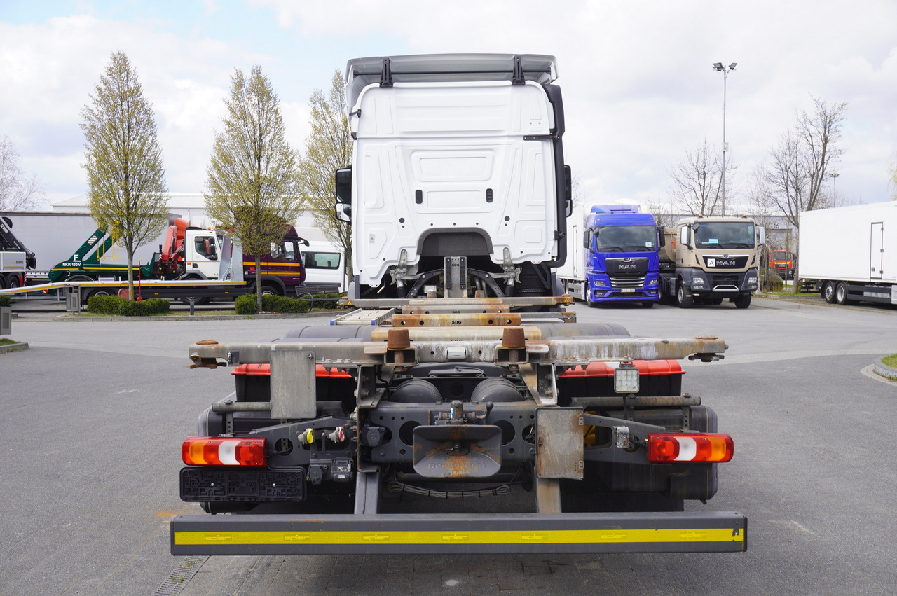 MERCEDES-BENZ Actros 2545 6x2 MP5 / Full ADR / BDF - Kamion za prevoz kontejnera/ Kamion sa promenjivim sandukom: slika 4 MERCEDES-BENZ Actros 2545 6x2 MP5 / Full ADR / BDF - Kamion za prevoz kontejnera/ Kamion sa promenjivim sandukom: slika 4