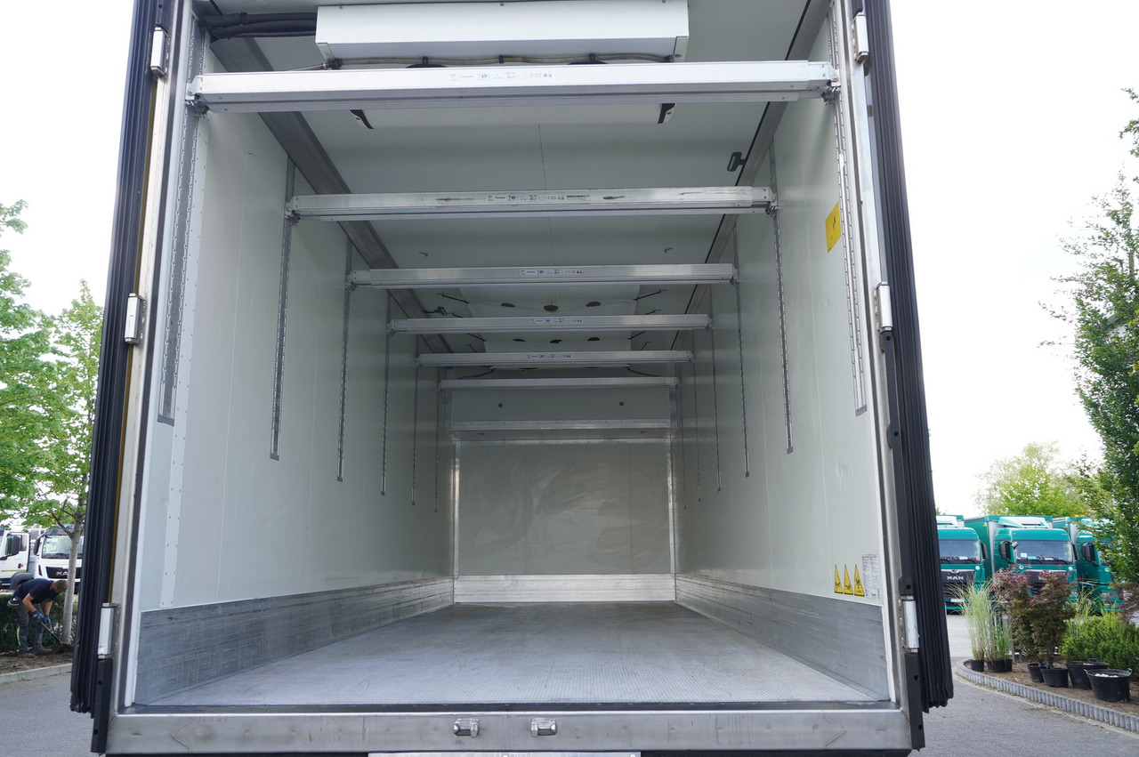 MERCEDES-BENZ Actros 2548 MP5 / Krone Refrigerator Multitemperature / Doppelstock 36 EPAL / GIGA Space cabin - Hladnjača: slika 4 MERCEDES-BENZ Actros 2548 MP5 / Krone Refrigerator Multitemperature / Doppelstock 36 EPAL / GIGA Space cabin - Hladnjača: slika 4