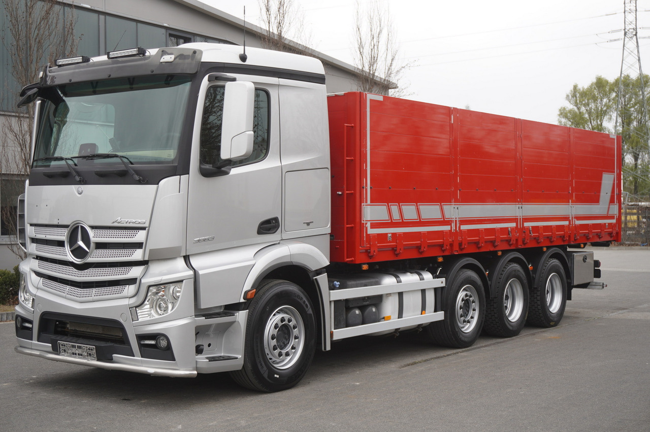 MERCEDES-BENZ Actros 3563 8x4 / Tipper for grain 20 t load capacity - Istovarivač: slika 2 MERCEDES-BENZ Actros 3563 8x4 / Tipper for grain 20 t load capacity - Istovarivač: slika 2