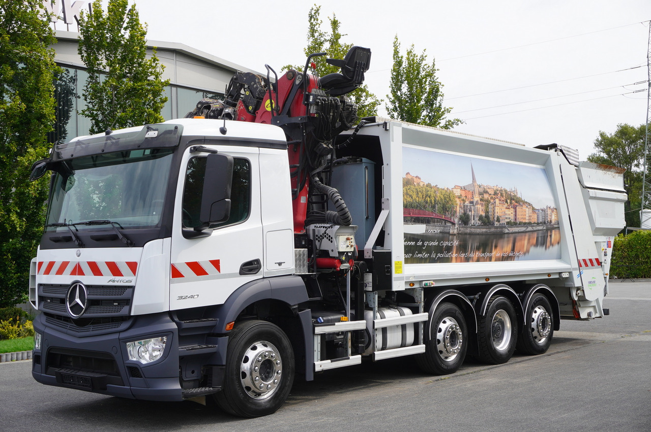 MERCEDES-BENZ Antos 3240 8x2 / Tajfun 5T crane / Farid Industries garbage truck/ 3 steered axles - Kamion za smeće: slika 3 MERCEDES-BENZ Antos 3240 8x2 / Tajfun 5T crane / Farid Industries garbage truck/ 3 steered axles - Kamion za smeće: slika 3