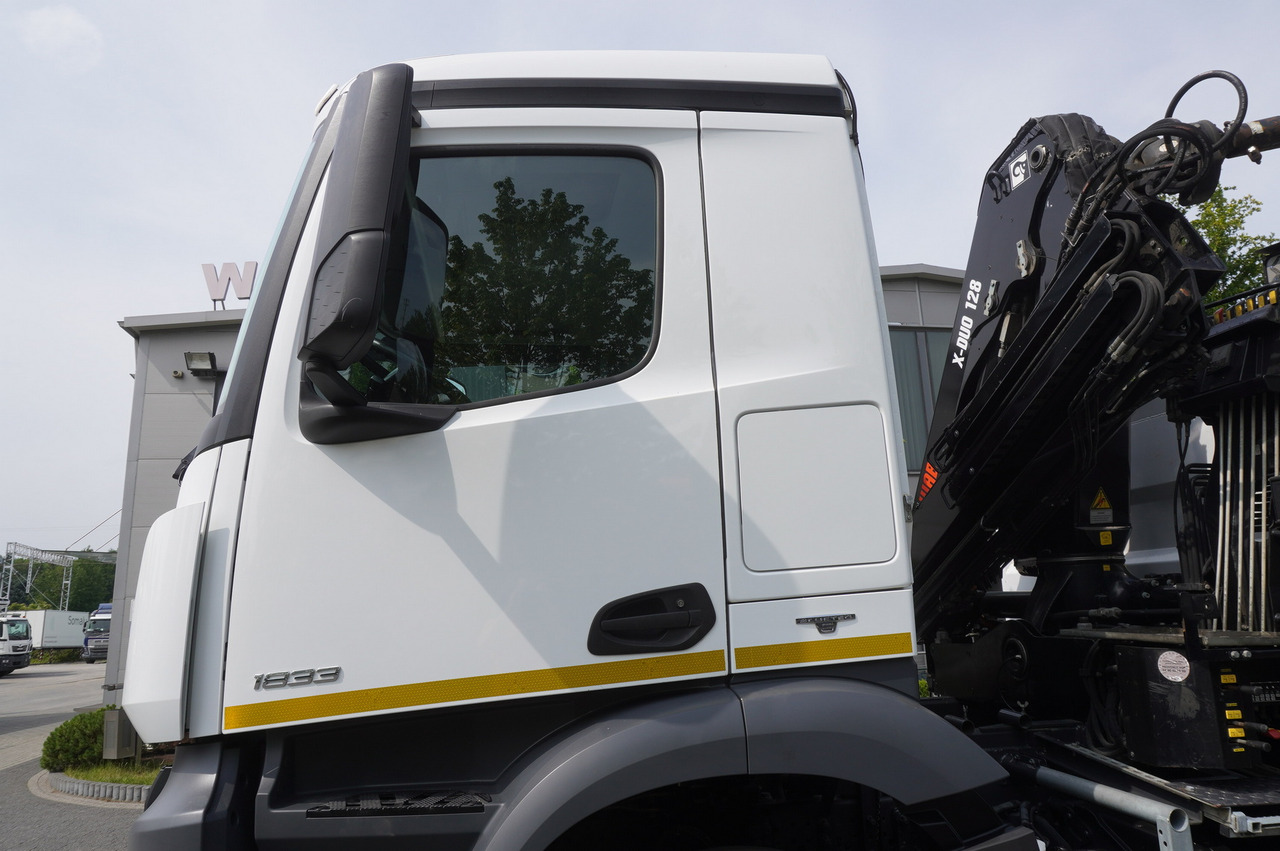 Istovarivač, Kamion sa dizalicom MERCEDES-BENZ Arocs 1833 / 87,000 km!!! / Hds HIAB X-DUO 128 B-2 / three-sided tipper: slika 24