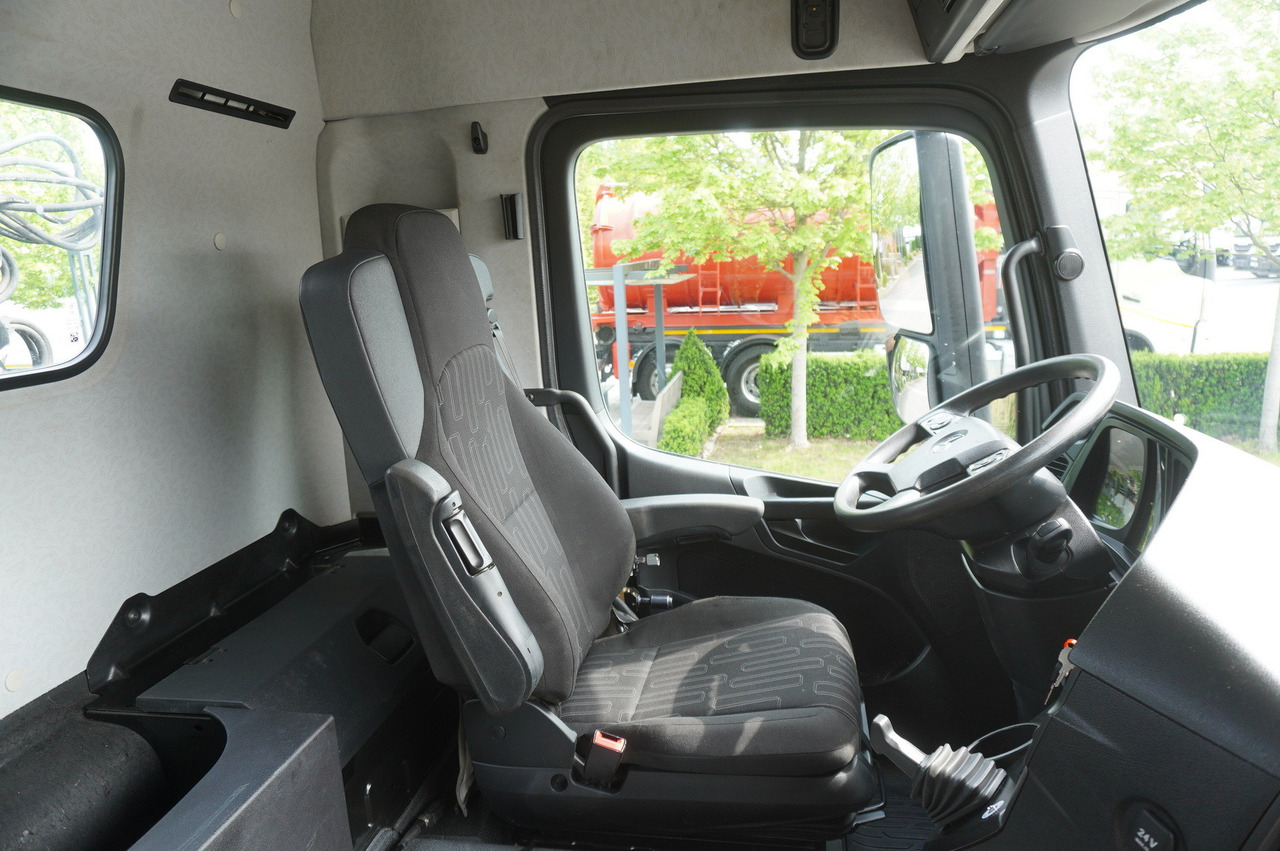 Istovarivač, Kamion sa dizalicom MERCEDES-BENZ Arocs 1833 / 87,000 km!!! / Hds HIAB X-DUO 128 B-2 / three-sided tipper: slika 28