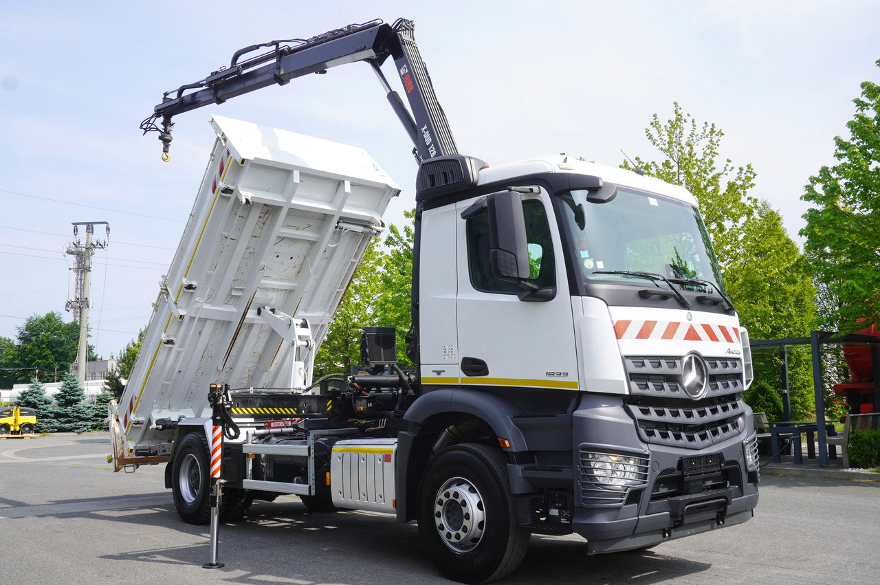 Istovarivač, Kamion sa dizalicom MERCEDES-BENZ Arocs 1833 / 87,000 km!!! / Hds HIAB X-DUO 128 B-2 / three-sided tipper: slika 8