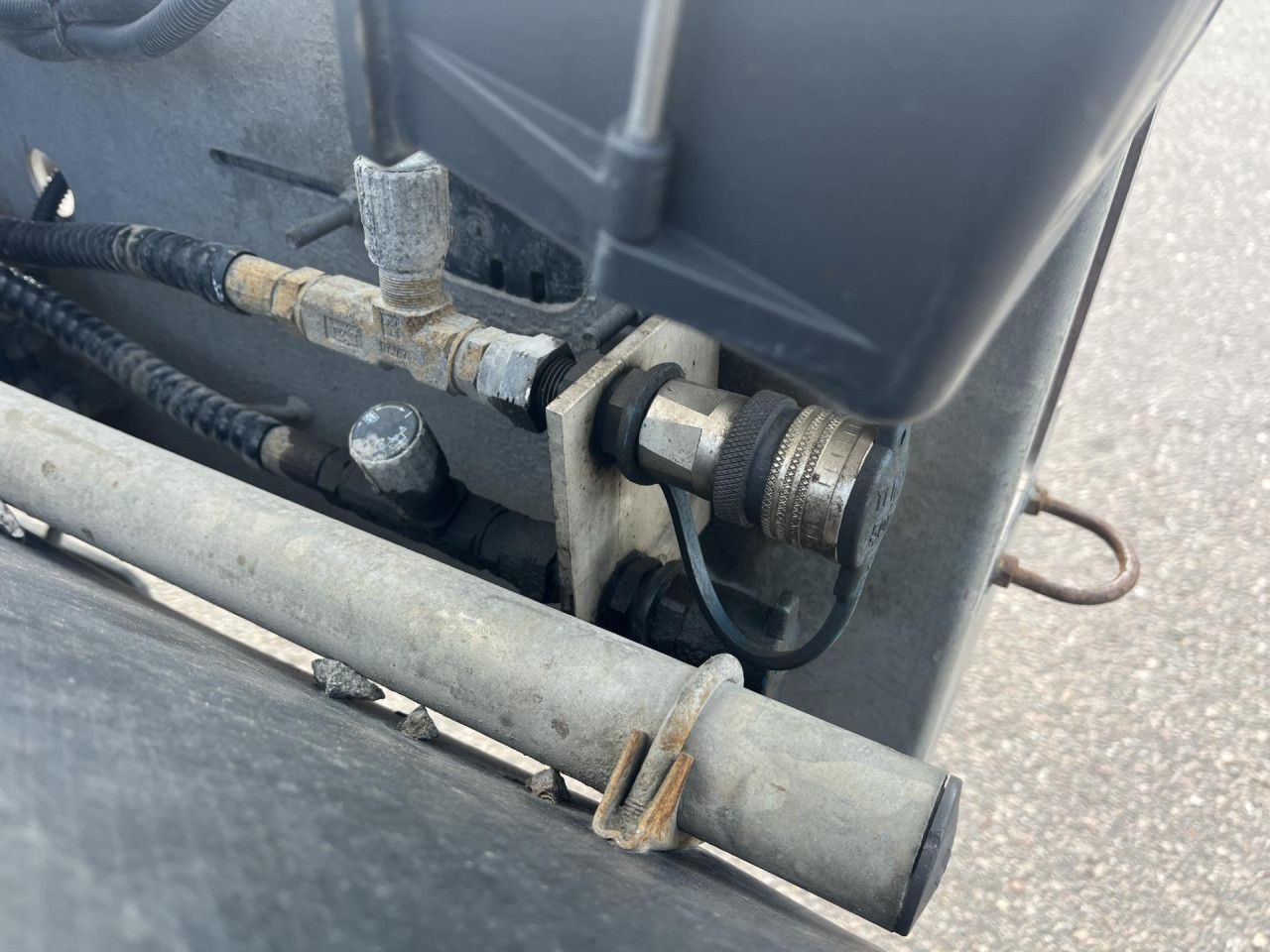 MERCEDES-BENZ Arocs 2543 6x2*4 / 21t Hooklift HIAB ULT21Z56 / 2022 - Kamion sa hidrauličnom kukom: slika 5 MERCEDES-BENZ Arocs 2543 6x2*4 / 21t Hooklift HIAB ULT21Z56 / 2022 - Kamion sa hidrauličnom kukom: slika 5