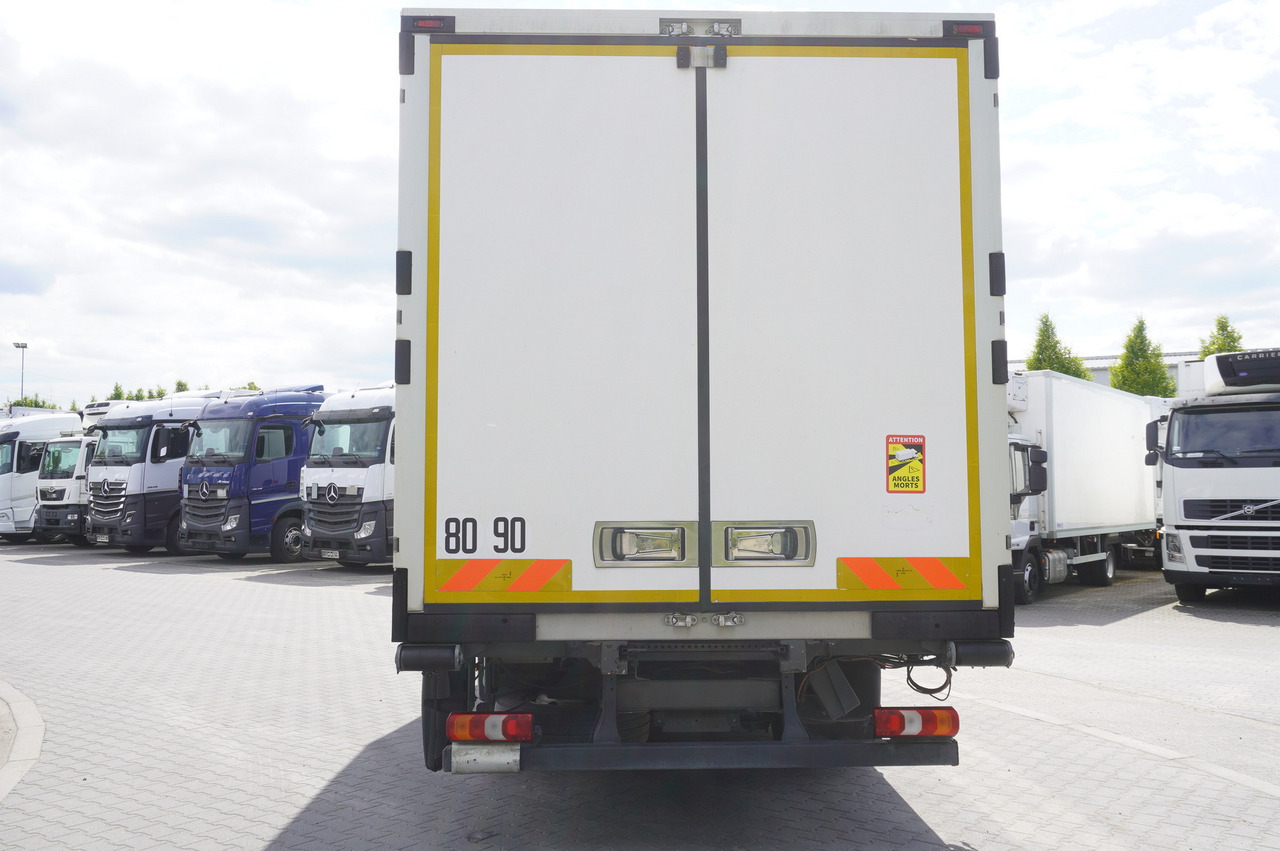 MERCEDES-BENZ Atego 1021 / Lamberet meat hook refrigerator / Carcass elevator 1000 kg / Thermoking T800 R - Hladnjača, Kamion sa dizalicom: slika 4 MERCEDES-BENZ Atego 1021 / Lamberet meat hook refrigerator / Carcass elevator 1000 kg / Thermoking T800 R - Hladnjača, Kamion sa dizalicom: slika 4