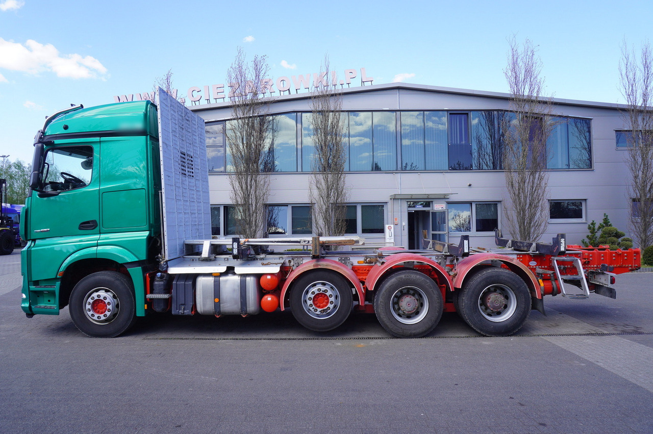 Mercedes-Benz Arocs 3563 8 × 4 / 630 HP / steered axle / Logging superstructure - Kamion sa golom šasijom i zatvorenom kabinom: slika 4 Mercedes-Benz Arocs 3563 8 × 4 / 630 HP / steered axle / Logging superstructure - Kamion sa golom šasijom i zatvorenom kabinom: slika 4