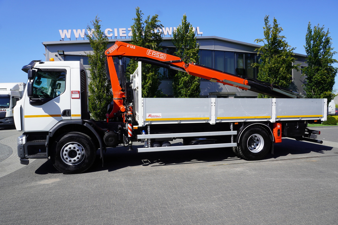RENAULT C280 DTI 8 / FASSI crane 5.6 T / range 8 m / Flatbed 15 EPAL - Kamion sa tovarnim sandukom, Kamion sa dizalicom: slika 4 RENAULT C280 DTI 8 / FASSI crane 5.6 T / range 8 m / Flatbed 15 EPAL - Kamion sa tovarnim sandukom, Kamion sa dizalicom: slika 4