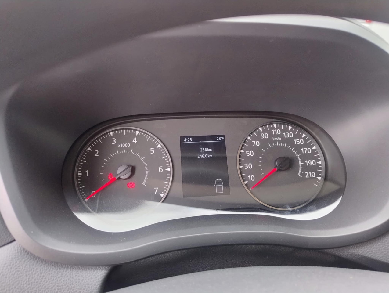 RENAULT Master / BRAND NEW Box van - Dostavno vozilo sa zatvorenim sandukom: slika 5 RENAULT Master / BRAND NEW Box van - Dostavno vozilo sa zatvorenim sandukom: slika 5