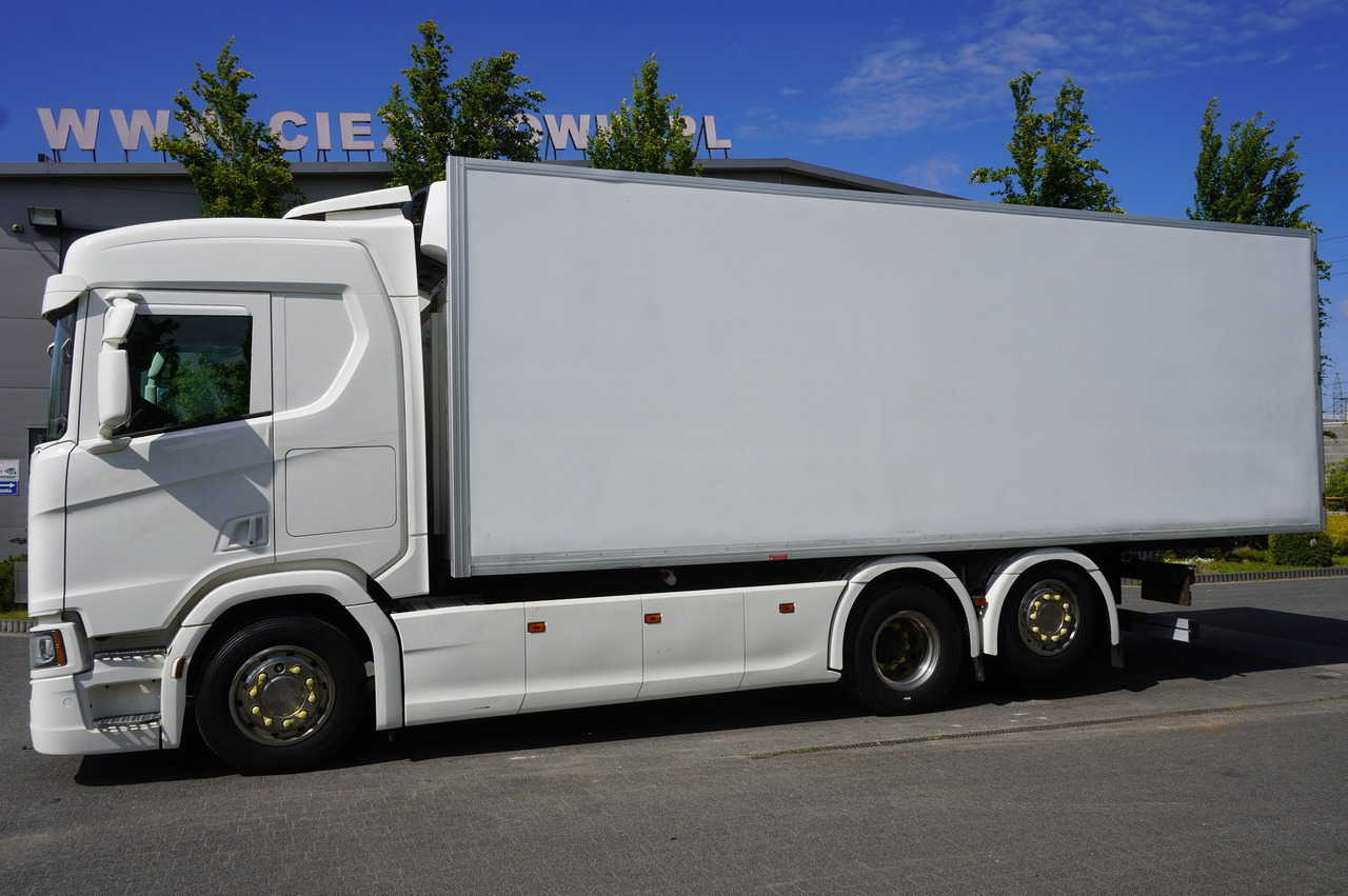 SCANIA R500 / Lecapitaine refrigerator Multitemp / Carrier Supra 950 MT / 3rd axle steered - Hladnjača: slika 2 SCANIA R500 / Lecapitaine refrigerator Multitemp / Carrier Supra 950 MT / 3rd axle steered - Hladnjača: slika 2