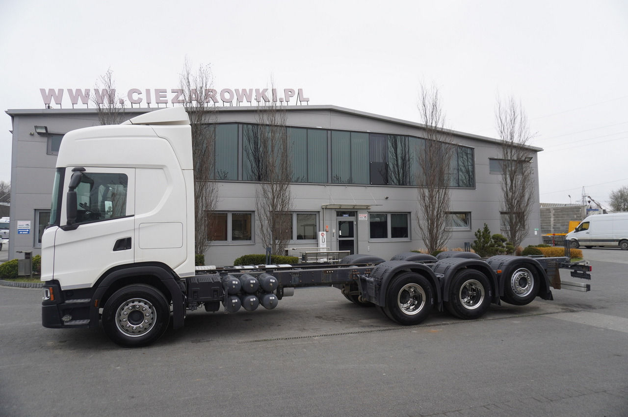 Scania G540 8x4 / Chassis 8.7 m / Steered axle / 2021 - Kamion sa golom šasijom i zatvorenom kabinom: slika 3 Scania G540 8x4 / Chassis 8.7 m / Steered axle / 2021 - Kamion sa golom šasijom i zatvorenom kabinom: slika 3