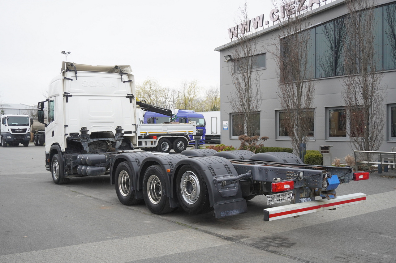 Scania G540 8x4 / Chassis 8.7 m / Steered axle / 2021 - Kamion sa golom šasijom i zatvorenom kabinom: slika 4 Scania G540 8x4 / Chassis 8.7 m / Steered axle / 2021 - Kamion sa golom šasijom i zatvorenom kabinom: slika 4