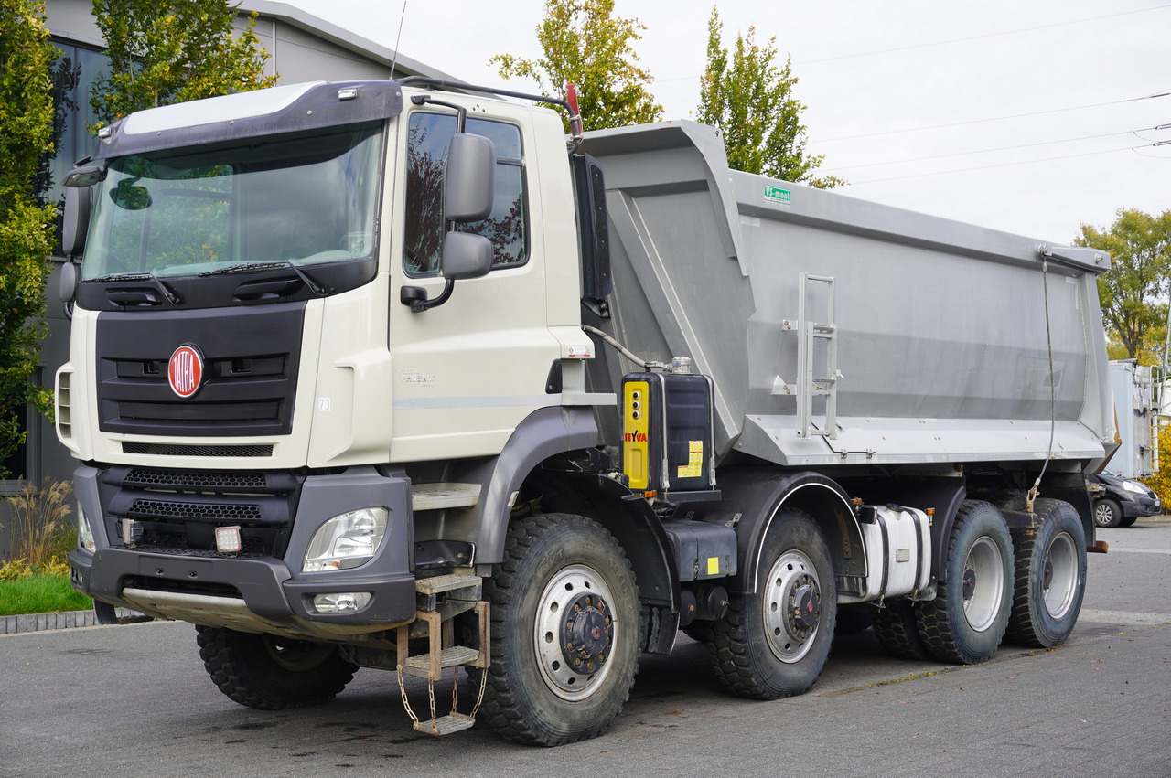 TATRA Phoenix 8x8 Twin-Steer Quad/A dump truck / 30 tho. km - Kiper sa krutom šasijom/ Kiper za kamen: slika 2 TATRA Phoenix 8x8 Twin-Steer Quad/A dump truck / 30 tho. km - Kiper sa krutom šasijom/ Kiper za kamen: slika 2