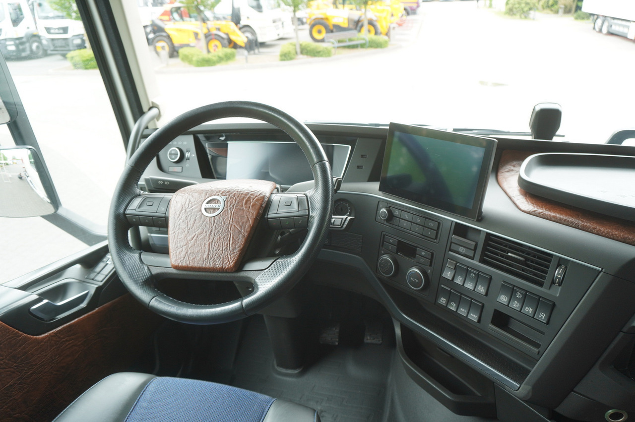 Kamion sa hidrauličnom kukom VOLVO FH 500 / VDL hooklift 21 tons / 2022 / steering 3d axle / 2 units: slika 22