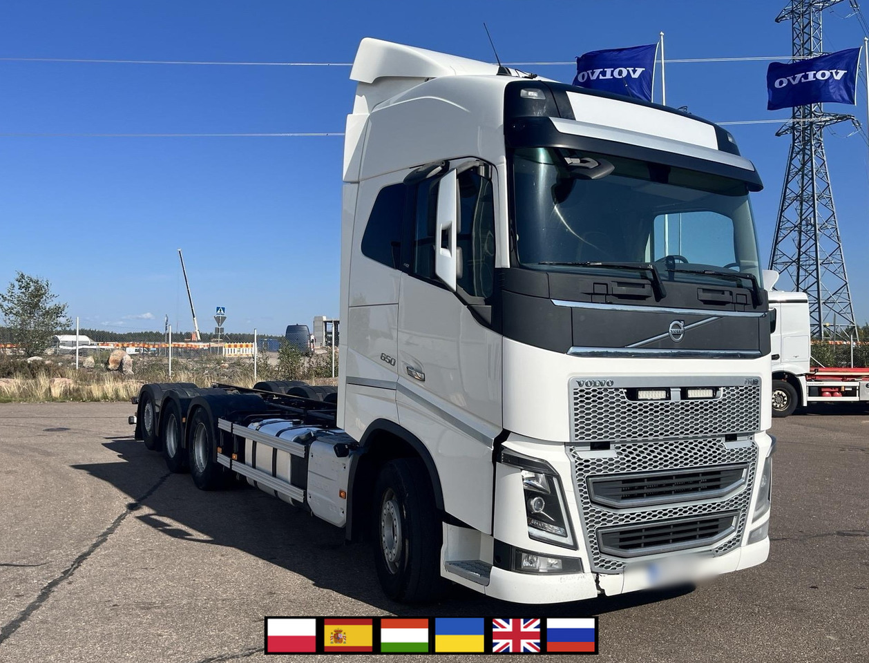 VOLVO FH 650 8x4 / Truck chassis / Sleeper cab - Kamion sa golom šasijom i zatvorenom kabinom: slika 1 VOLVO FH 650 8x4 / Truck chassis / Sleeper cab - Kamion sa golom šasijom i zatvorenom kabinom: slika 1