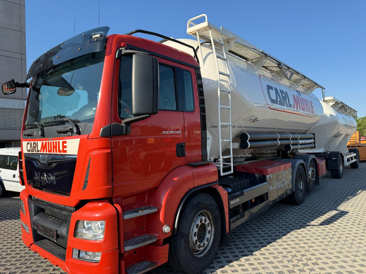 MAN TGS 26,440 Silo 31m³ Getreide Staub Rieselgüter - Vakuumska cisterna: slika 4 MAN TGS 26,440 Silo 31m³ Getreide Staub Rieselgüter - Vakuumska cisterna: slika 4
