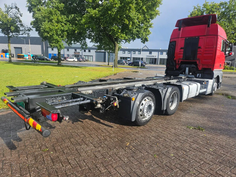 MAN TGX 24.400 6X2 BDF Euro 6 Kooiaap aansluiting - Kamion za prevoz kontejnera/ Kamion sa promenjivim sandukom: slika 4 MAN TGX 24.400 6X2 BDF Euro 6 Kooiaap aansluiting - Kamion za prevoz kontejnera/ Kamion sa promenjivim sandukom: slika 4