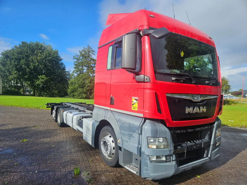 MAN TGX 24.400 6X2 BDF Euro 6 Kooiaap aansluiting - Kamion za prevoz kontejnera/ Kamion sa promenjivim sandukom: slika 2 MAN TGX 24.400 6X2 BDF Euro 6 Kooiaap aansluiting - Kamion za prevoz kontejnera/ Kamion sa promenjivim sandukom: slika 2