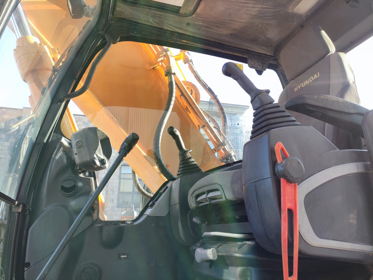 Hyundai R220NLC-9A - Bager guseničar: slika 5 Hyundai R220NLC-9A - Bager guseničar: slika 5