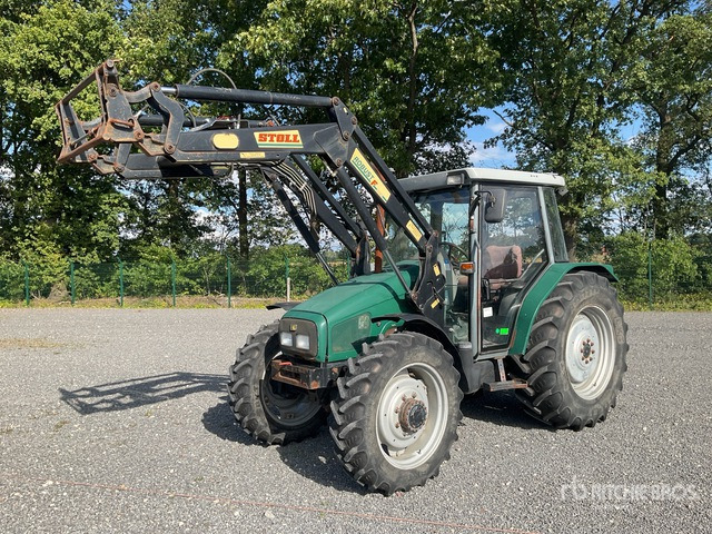 1998 Massey Ferguson 4225A 4WD Tractor - Traktor: slika 1 1998 Massey Ferguson 4225A 4WD Tractor - Traktor: slika 1