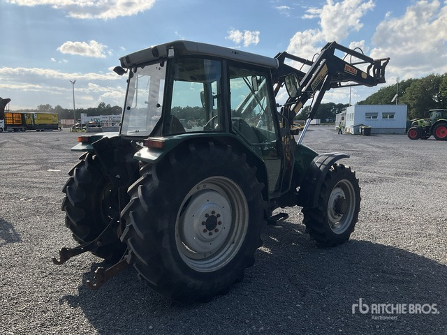 1998 Massey Ferguson 4225A 4WD Tractor - Traktor: slika 4 1998 Massey Ferguson 4225A 4WD Tractor - Traktor: slika 4