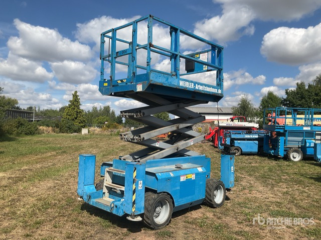 2007 Genie GS2668RT 4x4 Diesel Scissor Lift - Lift u obliku makaza: slika 2 2007 Genie GS2668RT 4x4 Diesel Scissor Lift - Lift u obliku makaza: slika 2