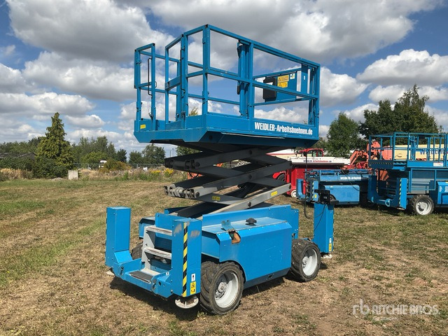 2007 Genie GS2668RT 4x4 Diesel Scissor Lift - Lift u obliku makaza: slika 1 2007 Genie GS2668RT 4x4 Diesel Scissor Lift - Lift u obliku makaza: slika 1